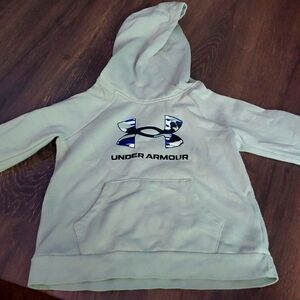 Girls youth small under armour sweatshirt.